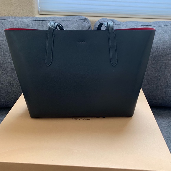 Coach Leather Avenue Tote - Black - Picture 4 of 6